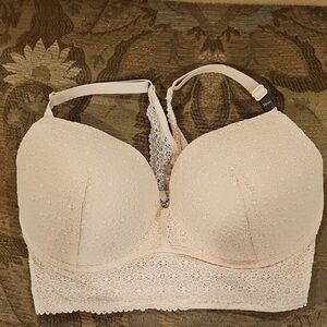 Victoria's Secret Lace Bra in Soft Pink